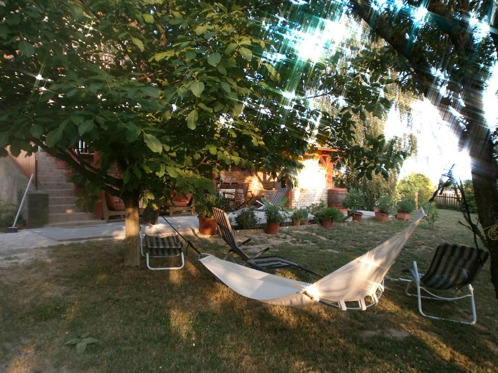Feher Rozsa Apartman Cserszegtomaj Cameră foto