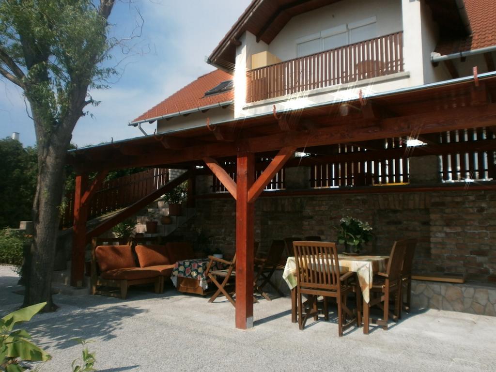 Feher Rozsa Apartman Cserszegtomaj Cameră foto